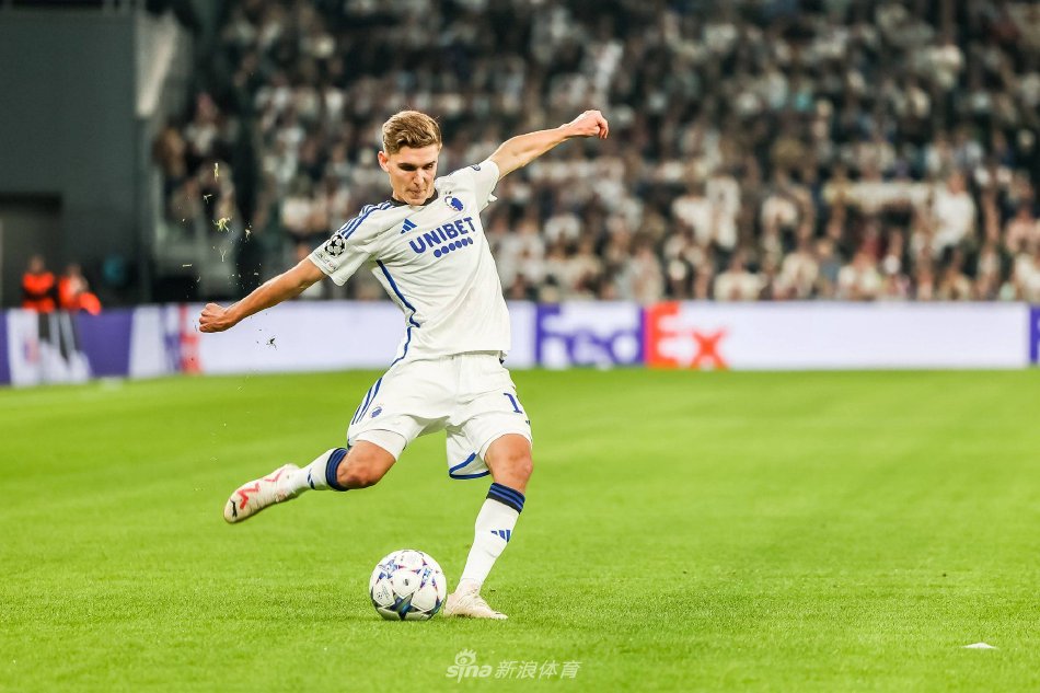 比赛中的三 比赛中的三