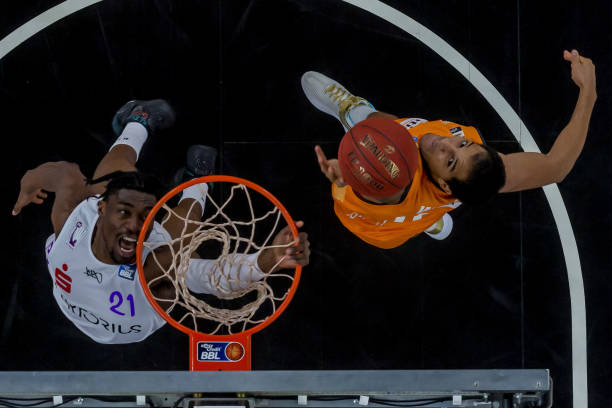 竞争性更是 竞争性更是