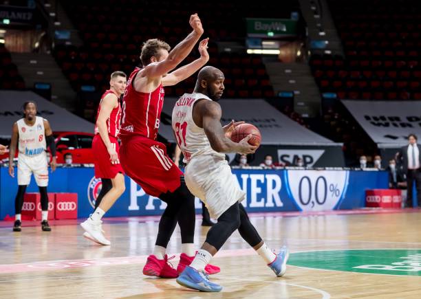 方面存在明 方面存在明