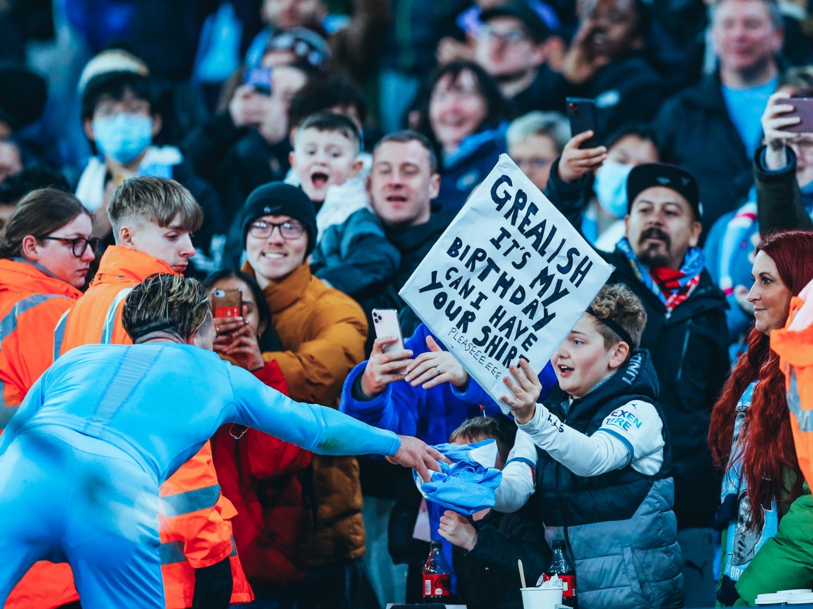 感到担忧 感到担忧