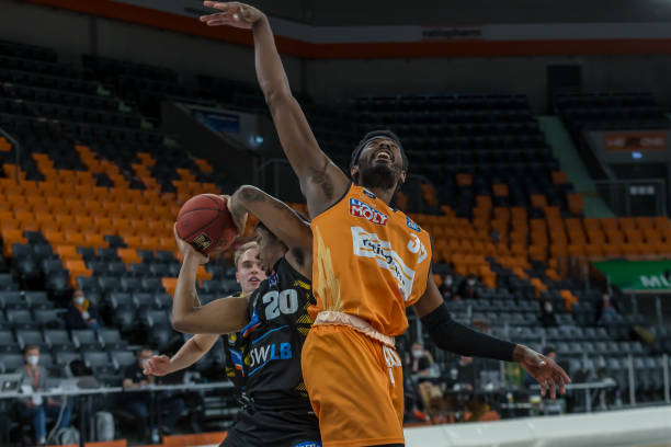 的情绪化成 的情绪化成